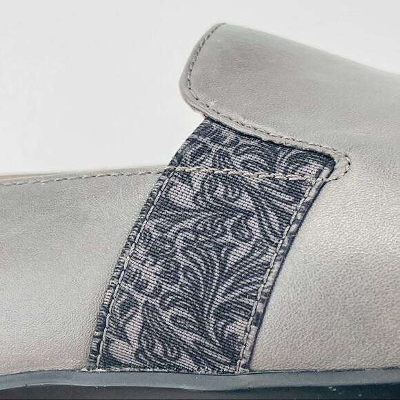 Dansko Women Clogs Size 8.5-9/39 Nursing Gray Leather Comfort Professional Wedge - Picture 10 of 16